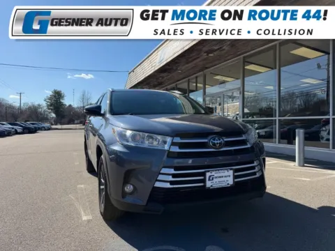 Blue 2018 Toyota Highlander XLE Sport Utility 4D for sale in Taunton, MA