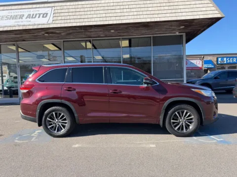 Photos of 2018 Toyota Highlander XLE Sport Utility 4D for sale in Taunton, MA at Gesner Auto