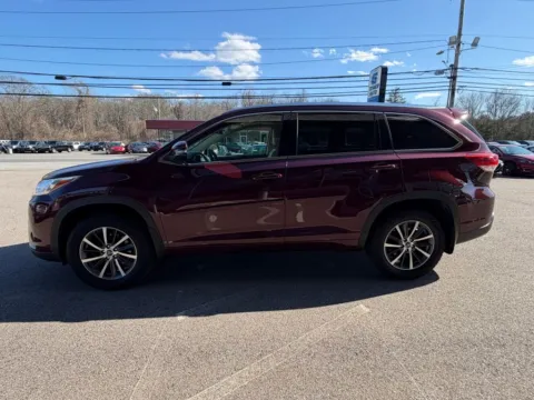 More photos of 2018 Toyota Highlander XLE Sport Utility 4D at Gesner Auto, MA
