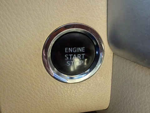 Another view of 2018 Toyota Highlander XLE Sport Utility 4D for sale in Taunton, MA at Gesner Auto