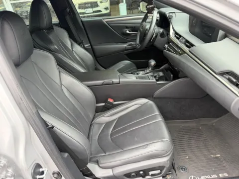 More photos of 2020 Lexus ES 350 F SPORT Sedan 4D at Gesner Auto, MA