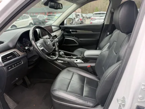 More photos of 2021 Kia Telluride EX Sport Utility 4D at Gesner Auto, MA