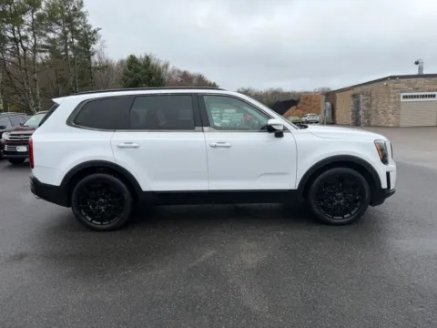 Photos of 2021 Kia Telluride EX Sport Utility 4D for sale in Taunton, MA at Gesner Auto