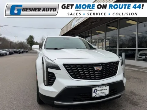 White 2019 Cadillac XT4 Premium Luxury Sport Utility 4D for sale in Taunton, MA