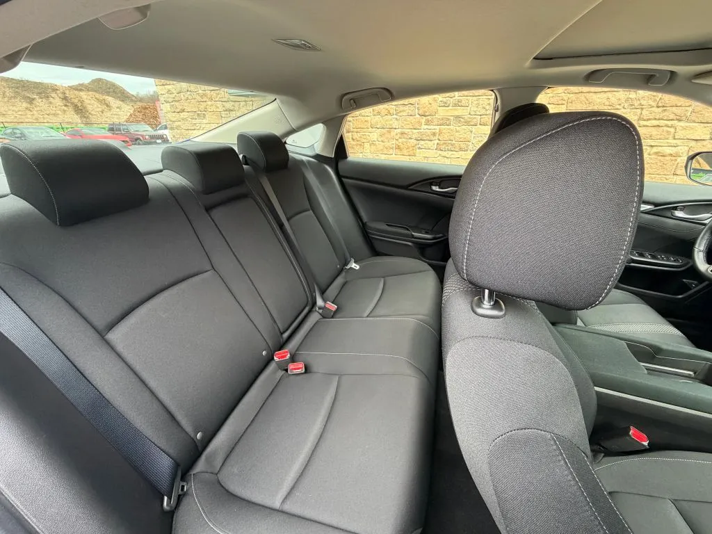 2019 Honda Civic EX - Photo 11