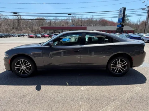 More photos of 2019 Dodge Charger SXT Sedan 4D at Gesner Auto, MA