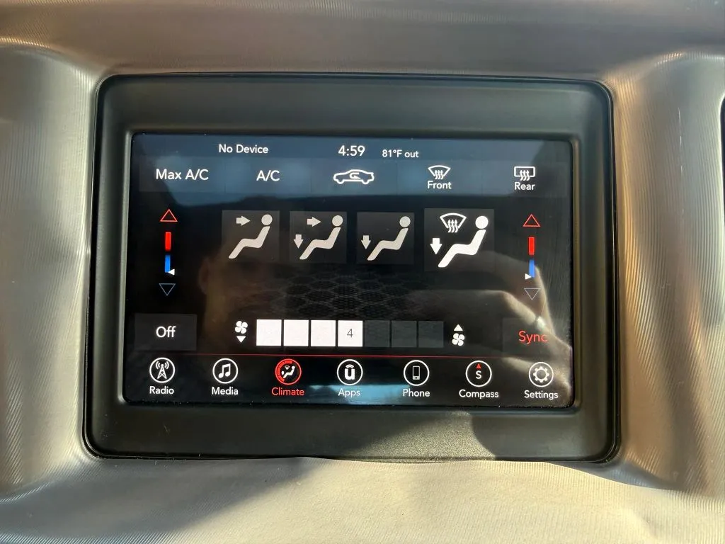 2022 Dodge Charger SXT - Photo 34