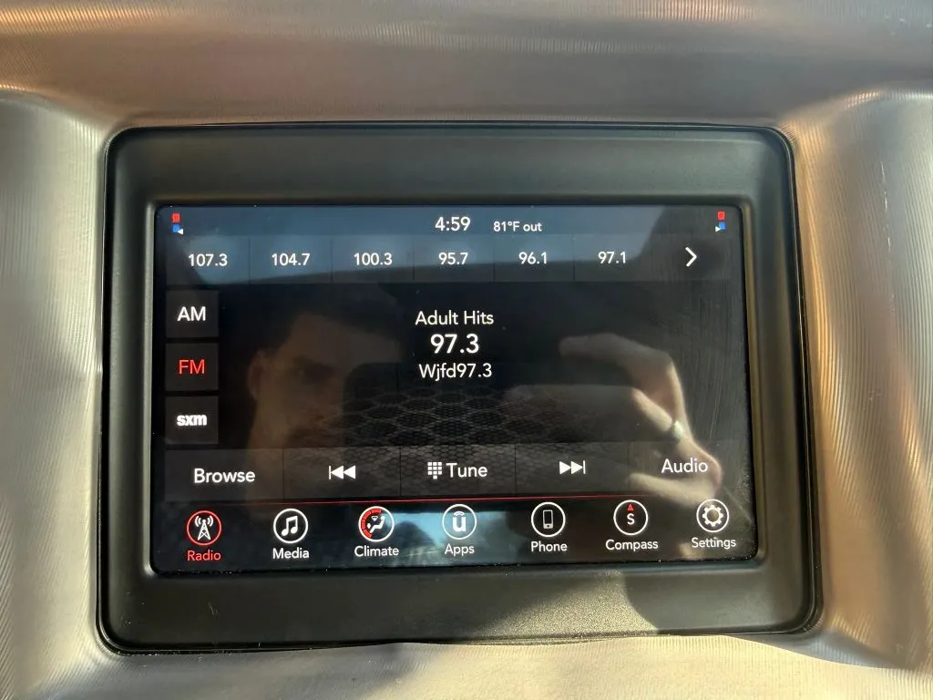 2022 Dodge Charger SXT - Photo 32
