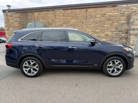 Another view of 2019 Kia Sorento EX Sport SUV 4D for sale in Taunton, MA at Gesner Auto