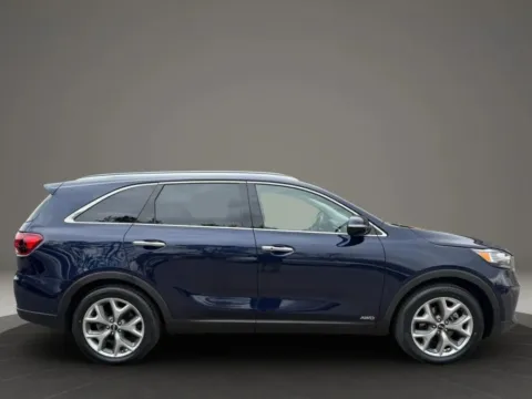 Another view of 2019 Kia Sorento EX Sport SUV 4D for sale in Taunton, MA at Gesner Auto