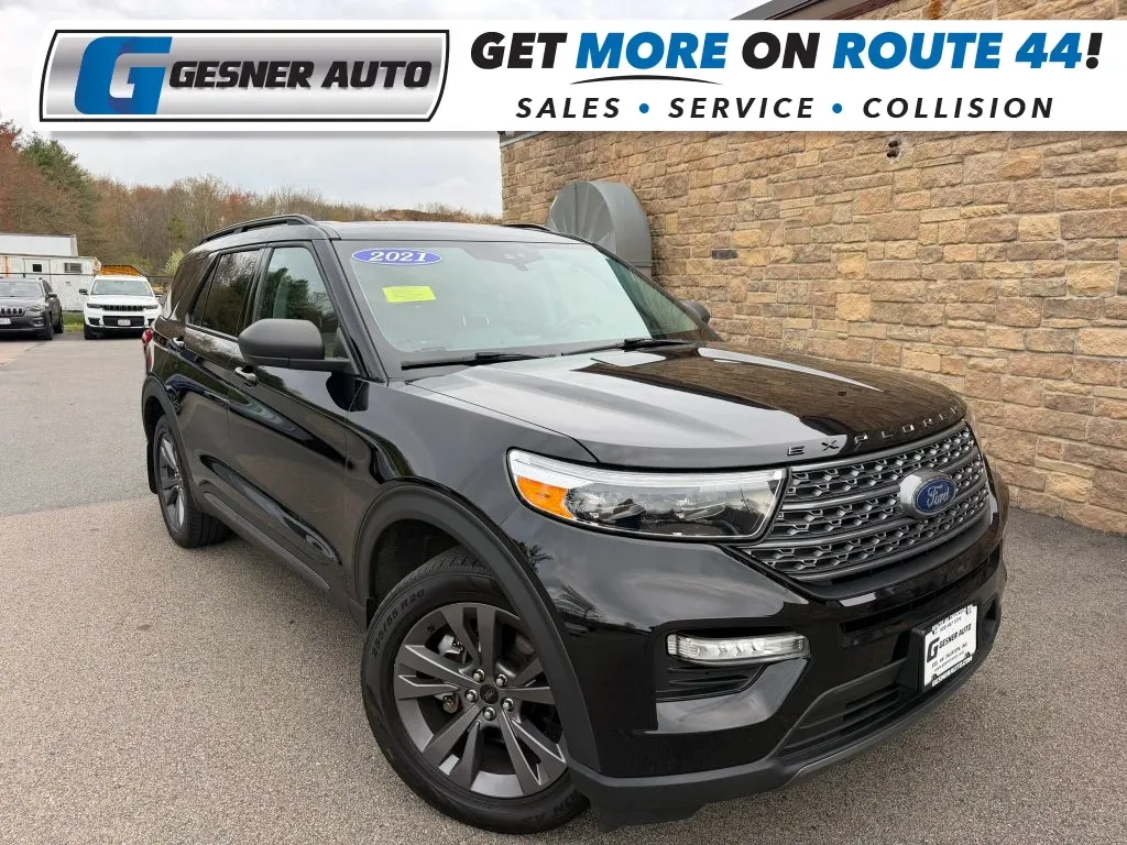 2021 Ford Explorer XLT 4WD's photo