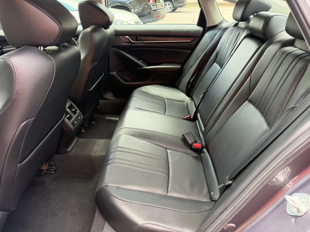 2021 Honda Accord EX-L - Photo 19