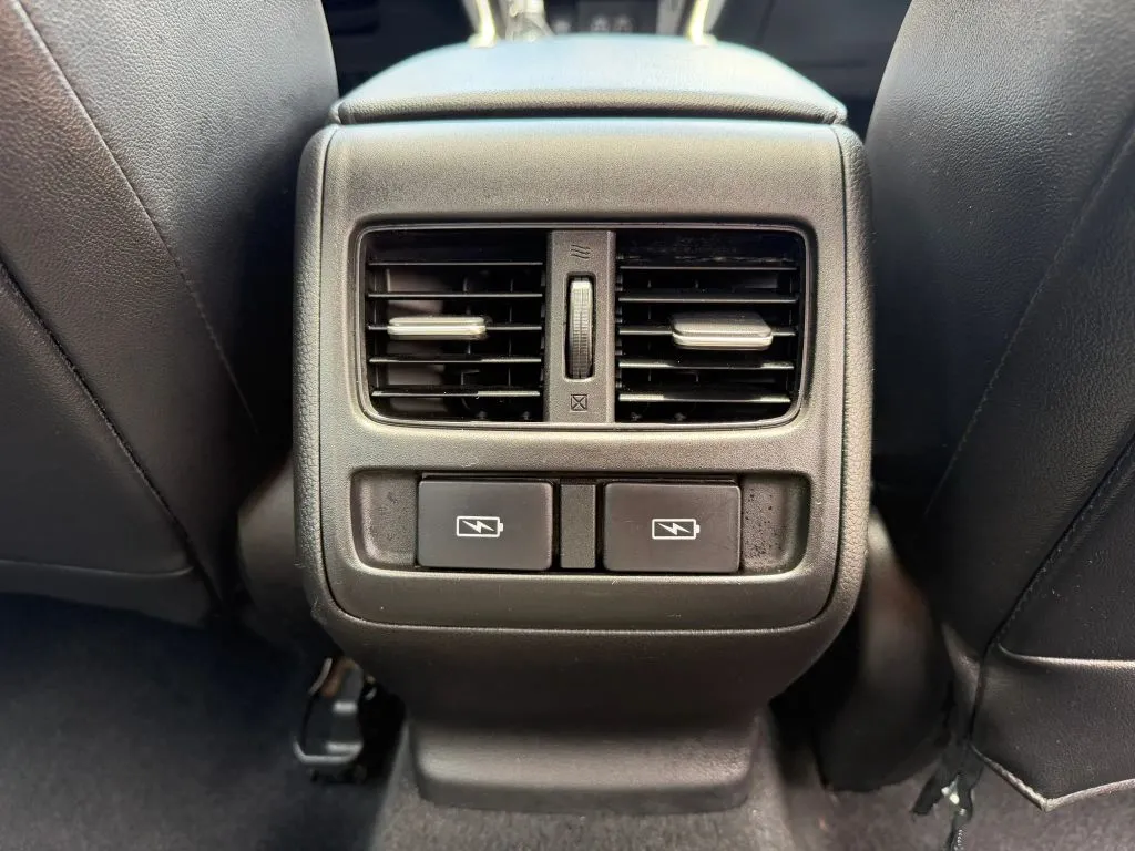 2021 Honda Accord EX-L - Photo 16