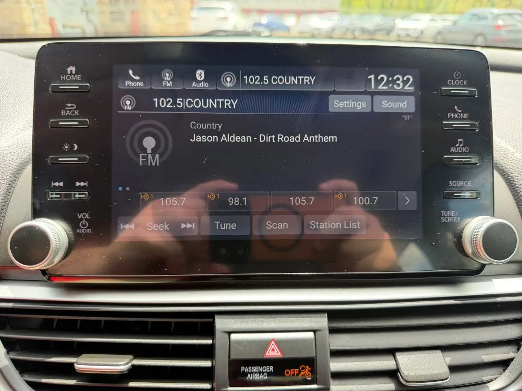 2021 Honda Accord EX-L - Photo 33