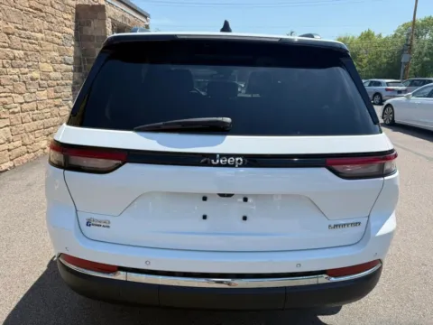 More photos of 2022 Jeep Grand Cherokee All New Limited Sport Utility 4D at Gesner Auto, MA