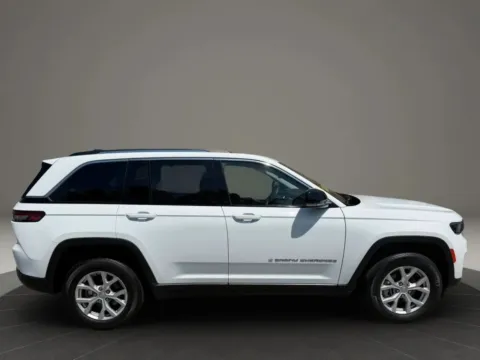 Another view of 2022 Jeep Grand Cherokee All New Limited Sport Utility 4D for sale in Taunton, MA at Gesner Auto