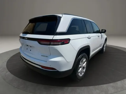 More photos of 2022 Jeep Grand Cherokee All New Limited Sport Utility 4D at Gesner Auto, MA