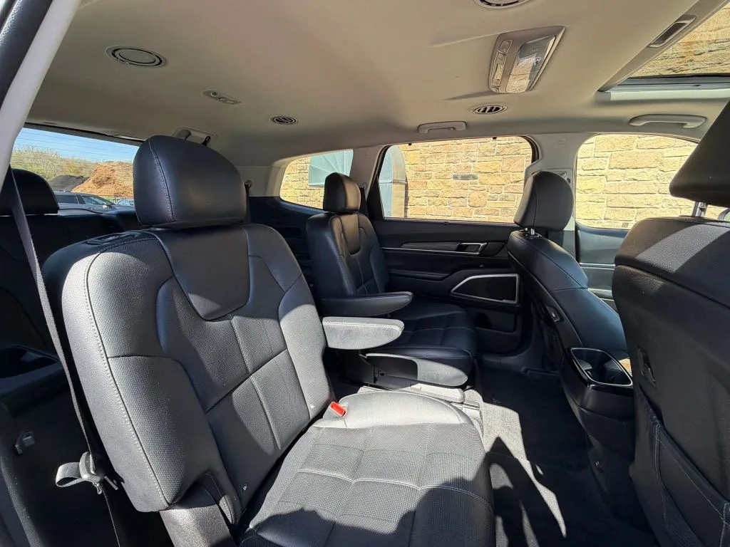 2022 Kia Telluride EX - Photo 12