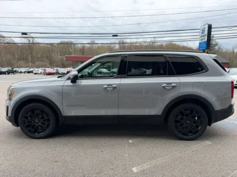 More photos of 2022 Kia Telluride EX Sport Utility 4D at Gesner Auto, MA