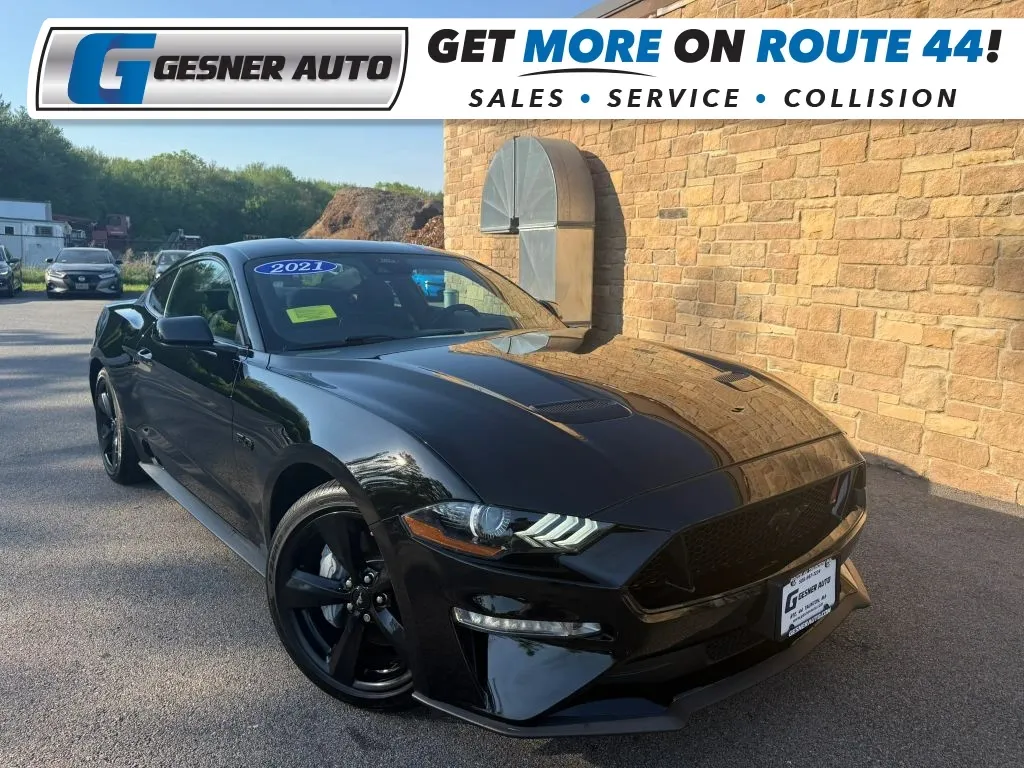 2021 Ford Mustang GT Coupe's photo