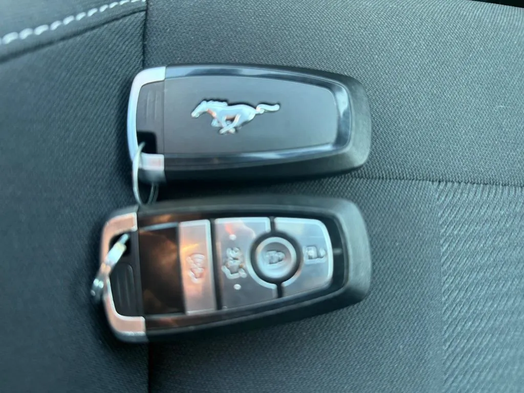 2021 Ford Mustang GT - Photo 35