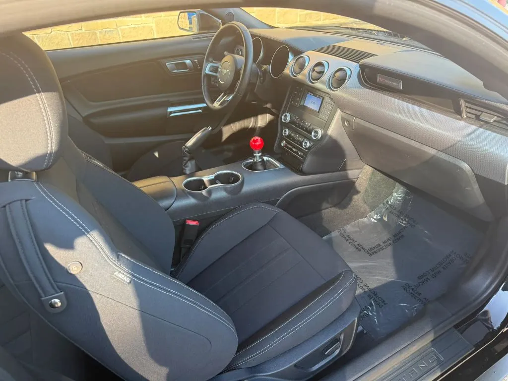 2021 Ford Mustang GT - Photo 11