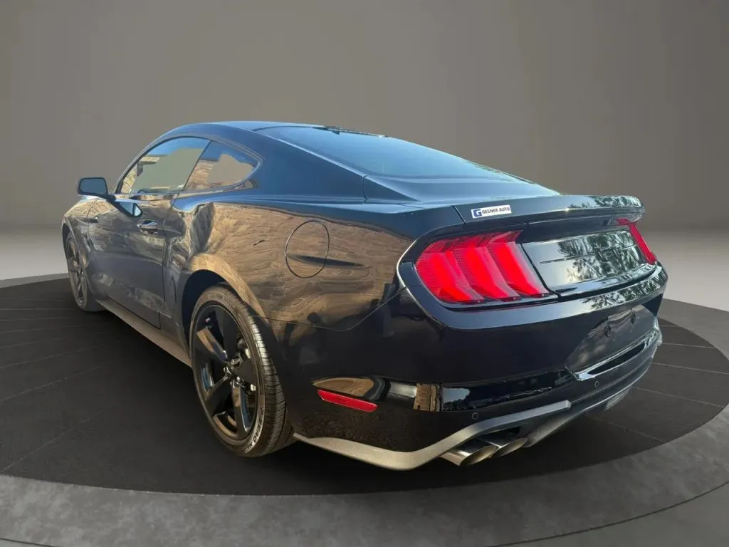 2021 Ford Mustang GT - Photo 6
