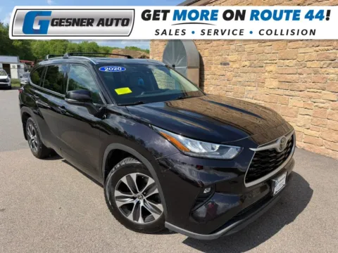 Black 2020 Toyota Highlander XLE Sport Utility 4D for sale in Taunton, MA