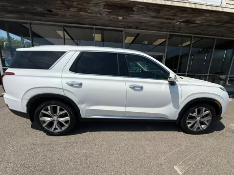 Photos of 2020 Hyundai Palisade SEL Sport Utility 4D for sale in Taunton, MA at Gesner Auto