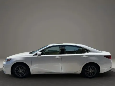 More photos of 2018 Lexus ES 350 Sedan 4D at Gesner Auto, MA