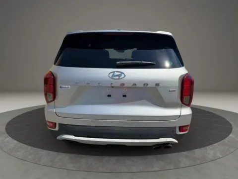 More photos of 2022 Hyundai Palisade SEL Sport Utility 4D at Gesner Auto, MA