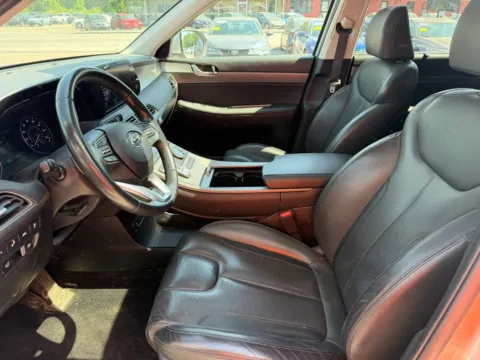 More photos of 2022 Hyundai Palisade SEL Sport Utility 4D at Gesner Auto, MA