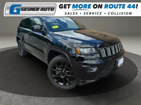 Black 2022 Jeep Grand Cherokee Laredo X Sport Utility 4D for sale in Taunton, MA