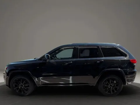 More photos of 2022 Jeep Grand Cherokee Laredo X Sport Utility 4D at Gesner Auto, MA