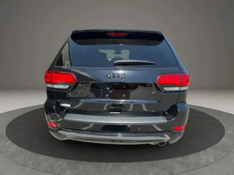 Another view of 2022 Jeep Grand Cherokee Laredo X Sport Utility 4D for sale in Taunton, MA at Gesner Auto