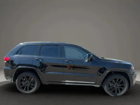 Photos of 2022 Jeep Grand Cherokee Laredo X Sport Utility 4D for sale in Taunton, MA at Gesner Auto
