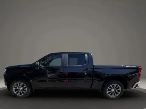 More photos of 2020 Chevrolet Silverado 1500 Crew Cab LT Pickup 4D 5 3/4 ft at Gesner Auto, MA
