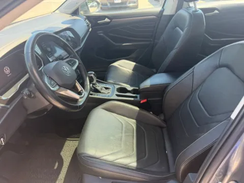 More photos of 2022 Volkswagen Jetta 1.5T SEL Sedan 4D at Gesner Auto, MA