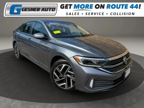 Gray 2022 Volkswagen Jetta 1.5T SEL Sedan 4D for sale in Taunton, MA