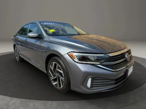 Photos of 2022 Volkswagen Jetta 1.5T SEL Sedan 4D for sale in Taunton, MA at Gesner Auto