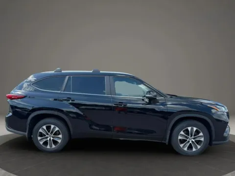 Photos of 2023 Toyota Highlander XLE Sport Utility 4D for sale in Taunton, MA at Gesner Auto