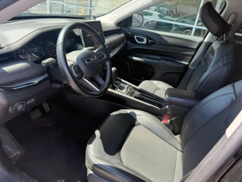 More photos of 2022 Jeep Compass Trailhawk Sport Utility 4D at Gesner Auto, MA