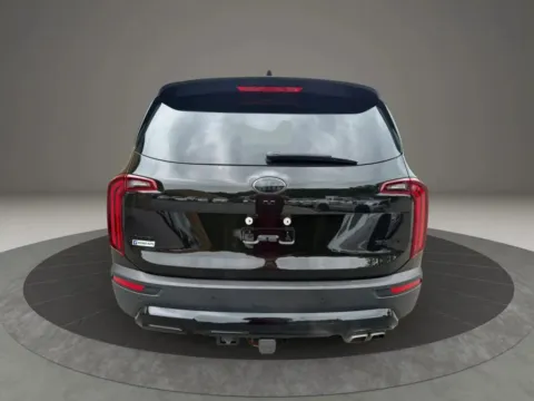 More photos of 2021 Kia Telluride SX Sport Utility 4D at Gesner Auto, MA