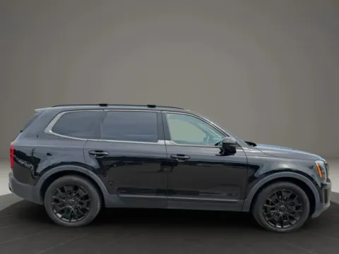 Photos of 2021 Kia Telluride SX Sport Utility 4D for sale in Taunton, MA at Gesner Auto