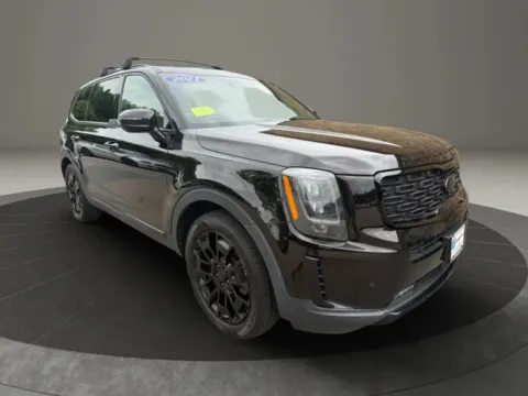 Photos of 2021 Kia Telluride SX Sport Utility 4D for sale in Taunton, MA at Gesner Auto