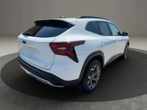 More photos of 2025 Chevrolet Trax LT Sport Utility 4D at Gesner Auto, MA