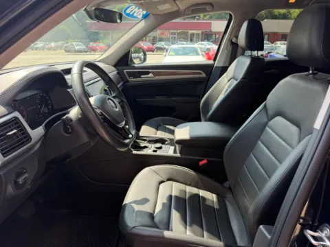 More photos of 2019 Volkswagen Atlas SEL Premium 4Motion Sport Utility 4D at Gesner Auto, MA