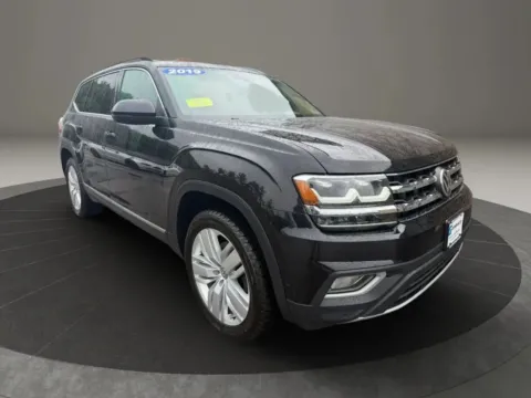 Photos of 2019 Volkswagen Atlas SEL Premium 4Motion Sport Utility 4D for sale in Taunton, MA at Gesner Auto