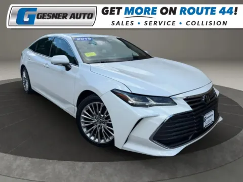 White 2019 Toyota Avalon Limited Sedan 4D for sale in Taunton, MA