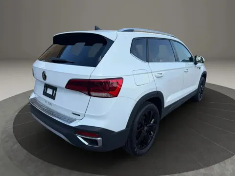 More photos of 2022 Volkswagen Taos SE 4MOTION Sport Utility 4D at Gesner Auto, MA